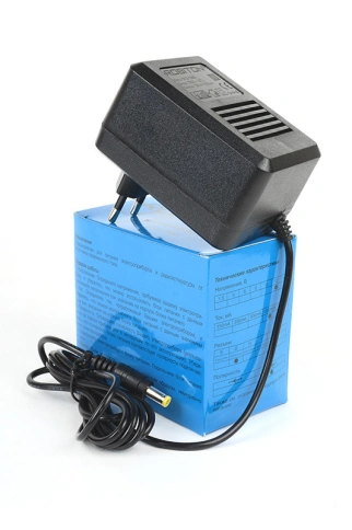 Блок питания ROBITON B12-1000 5.5x2.5 фото 1